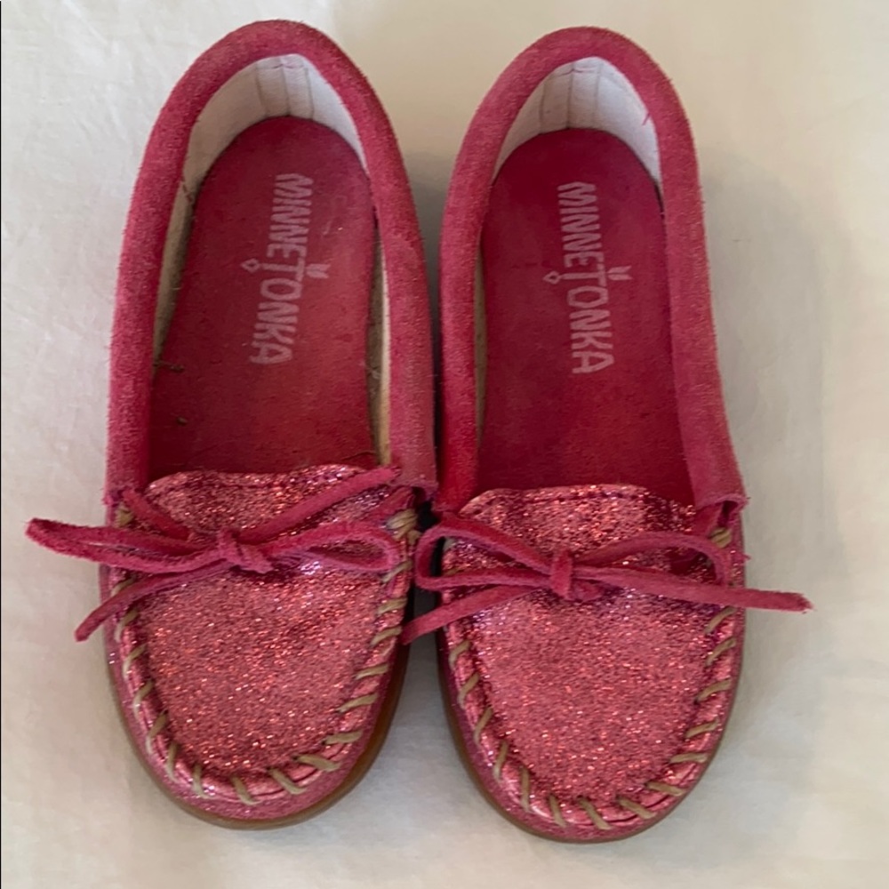 Girls Minnetonka moccasins